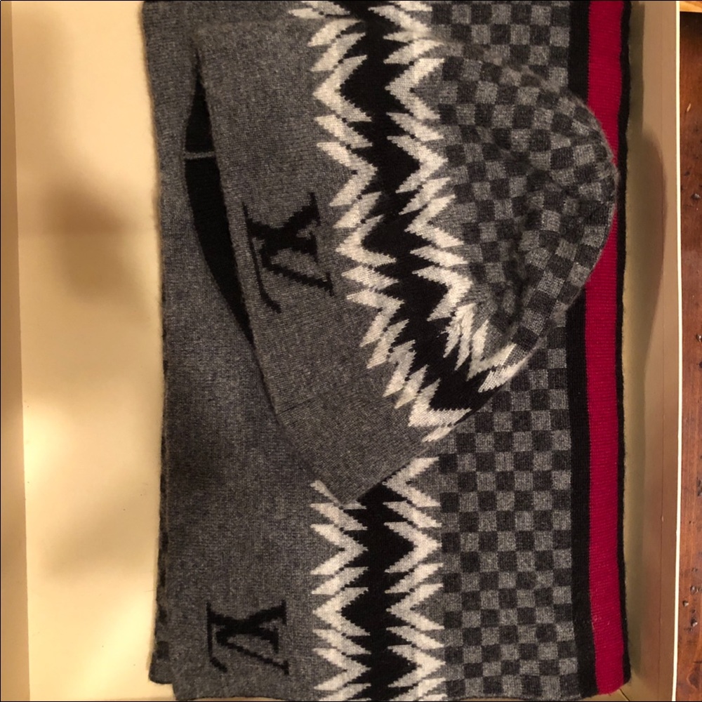 Louis Vuitton hat and scarf set